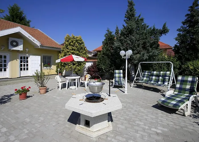 Konukevi Princess Vendeghaz Eğri